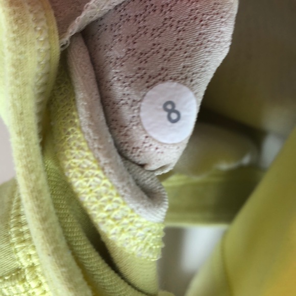 ❣️SOLD Lululemon No Limits Tank Top Grey & Yellow - Picture 4 of 6